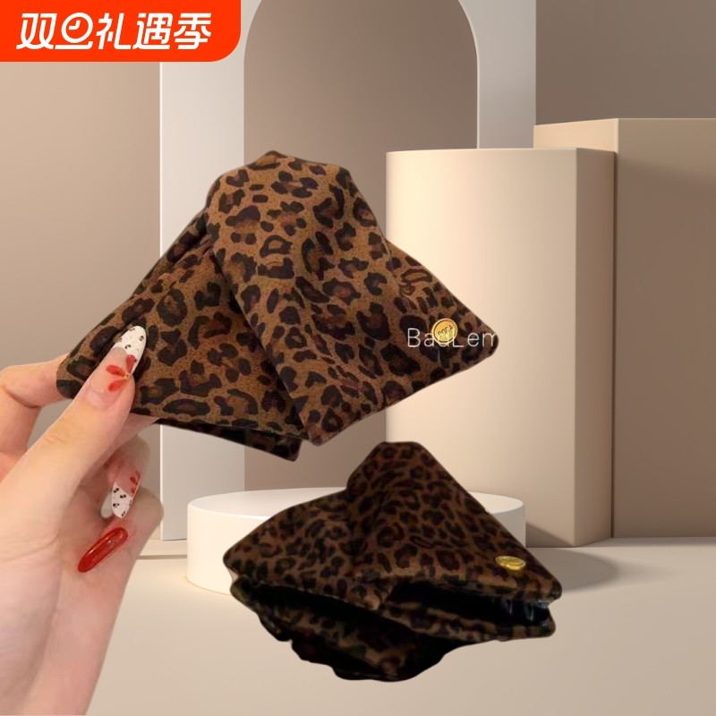 女老钱风三角抓夹气质发夹百搭宽边可爱饰品豹纹2025年短发卷发