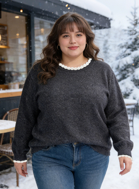 甜觅特大码女装冬装胖mm300斤时尚百搭黑白花边拼色圆领保暖毛衣