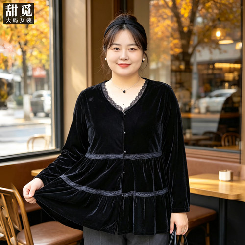 甜觅特大码女装300斤春秋季蕾丝拼接胖mm宽松大A版显瘦V领丝绒衫