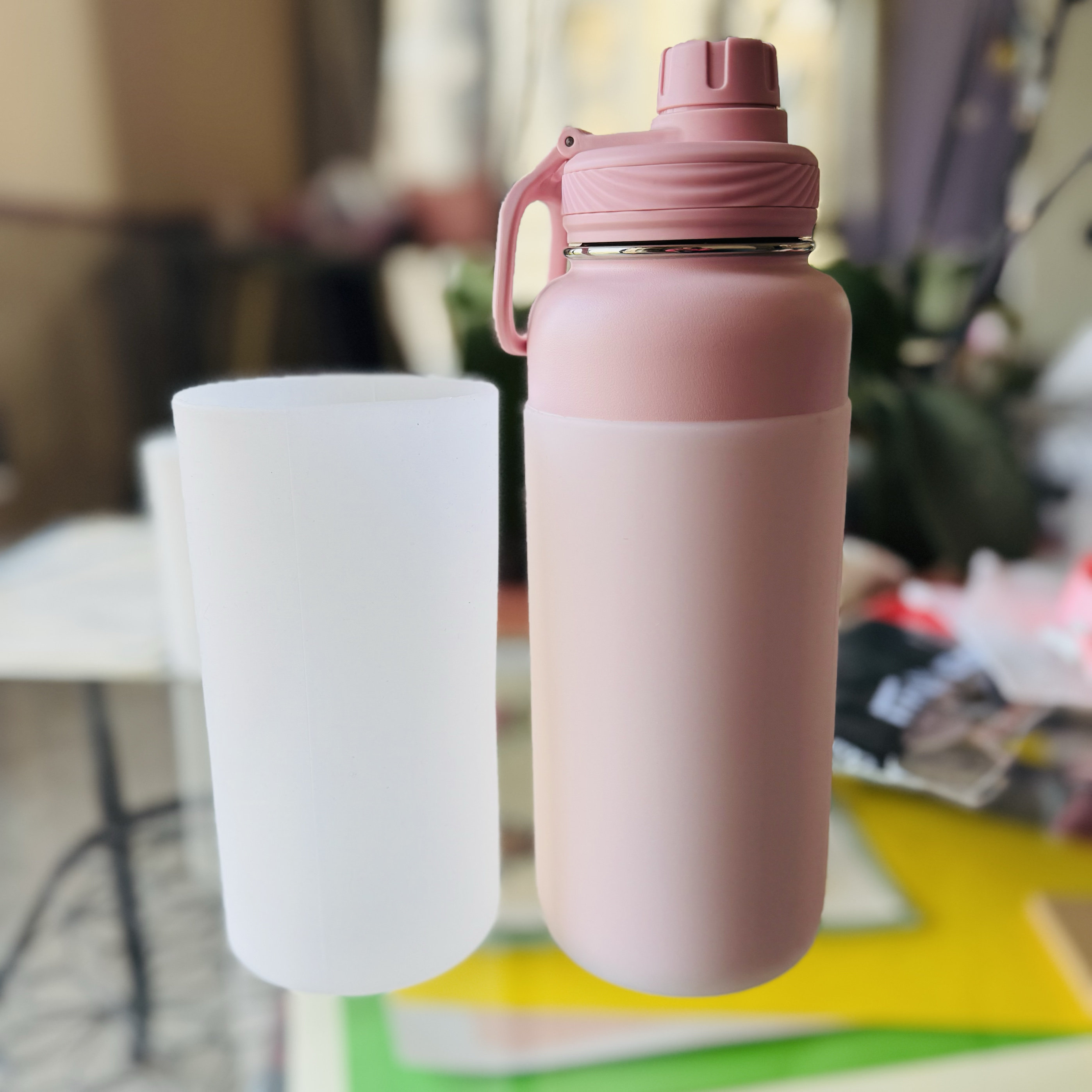 lululemon保温杯运动水壶保护套图片
