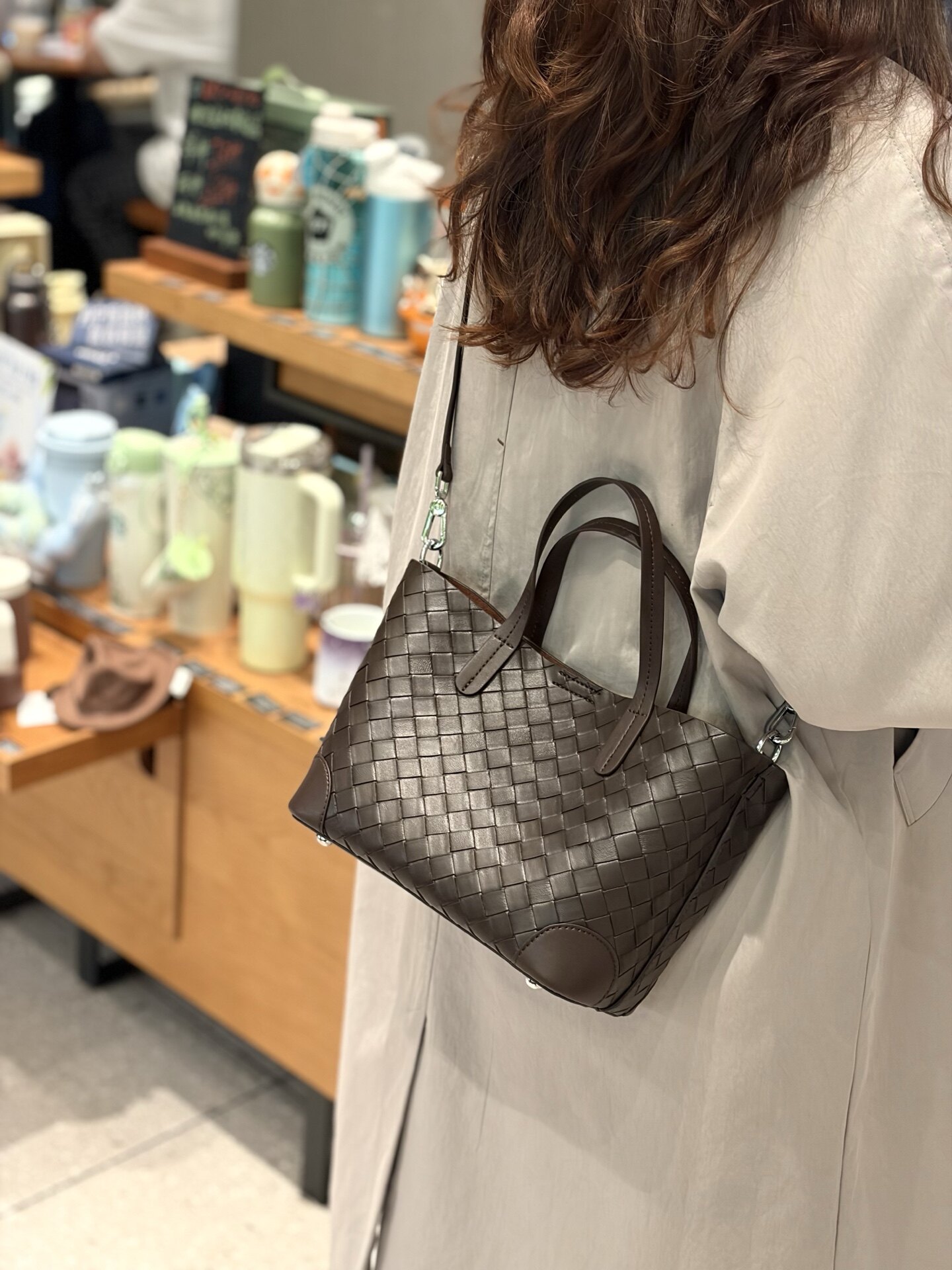 小众新品真皮女包春夏百搭时尚编织牛皮女手提单肩斜跨小托特包女