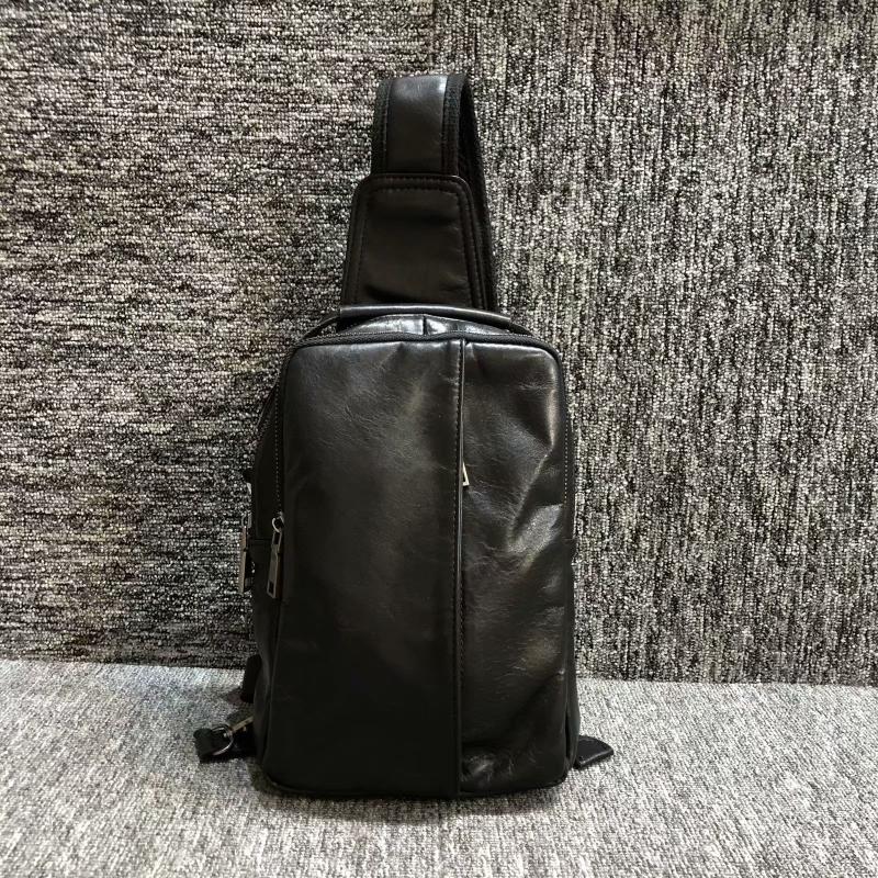 外贸出口正品简约头层通用款胸包
