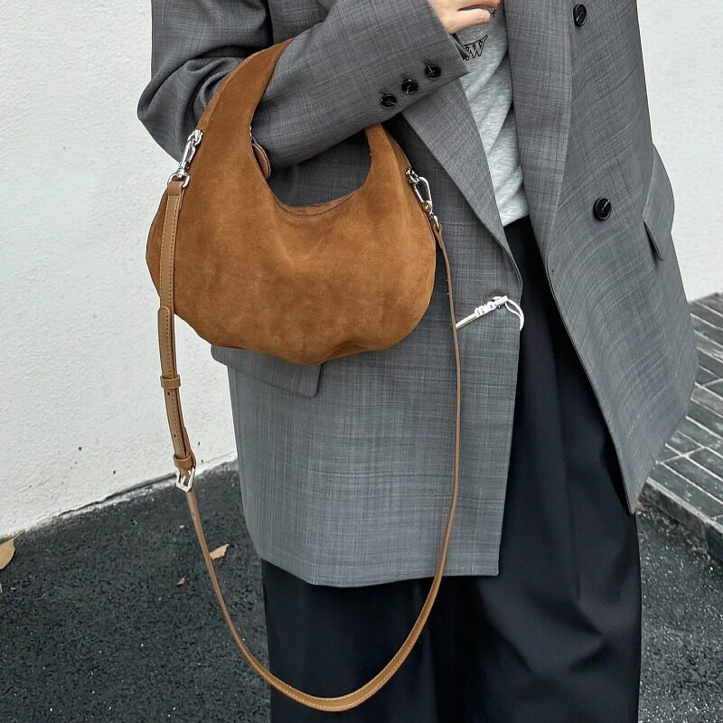 秋冬新品真皮女包甜美淑女韩版百搭时尚磨砂牛皮女手提单肩饺子包