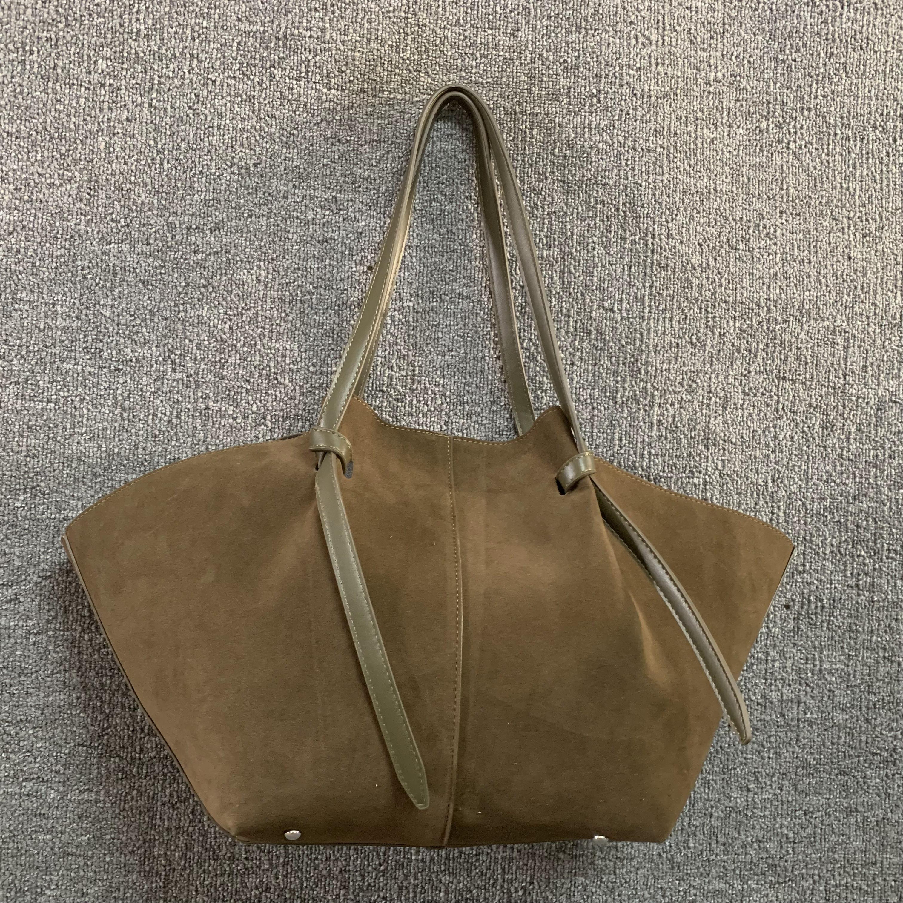 小众新品女包韩版百搭时尚女手提腋下大容量包实用翅膀包托特包女