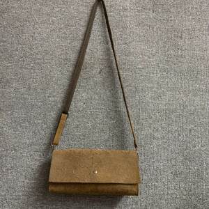 梦嘉丽疯马牛皮单肩小方包