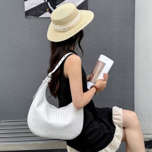 小众韩版百搭时尚真皮女包手工羊皮编织女手提腋下实用复古饺子包