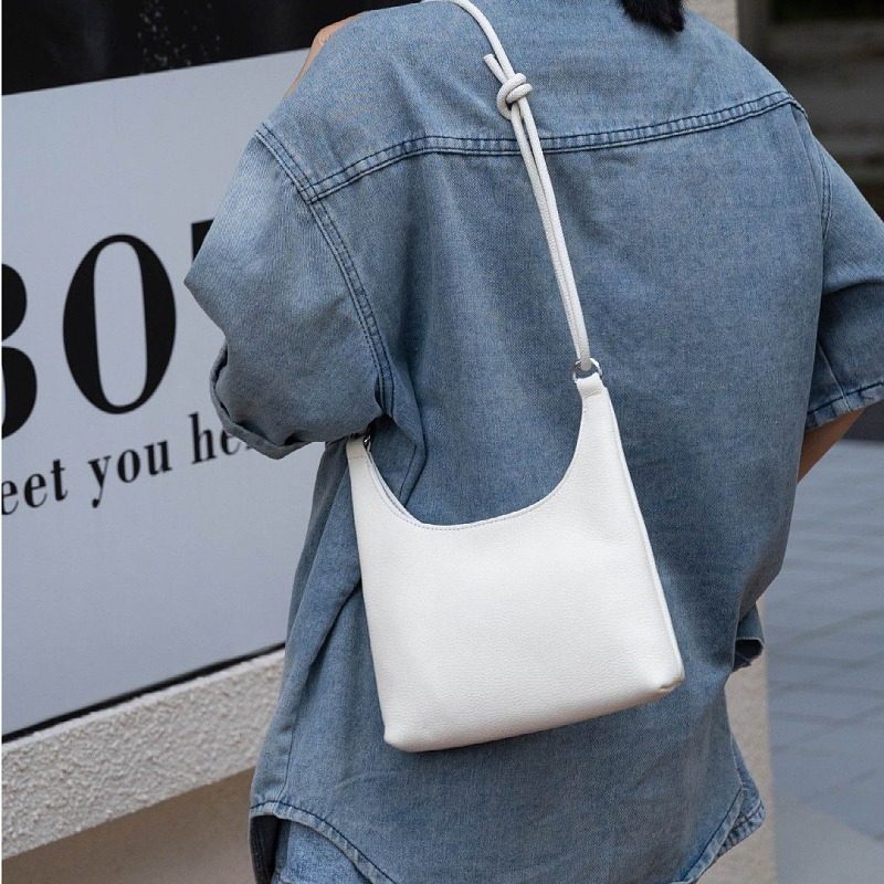 新品真皮女包小众设计百搭时尚甜美淑女腋下单肩头层牛皮简约小包