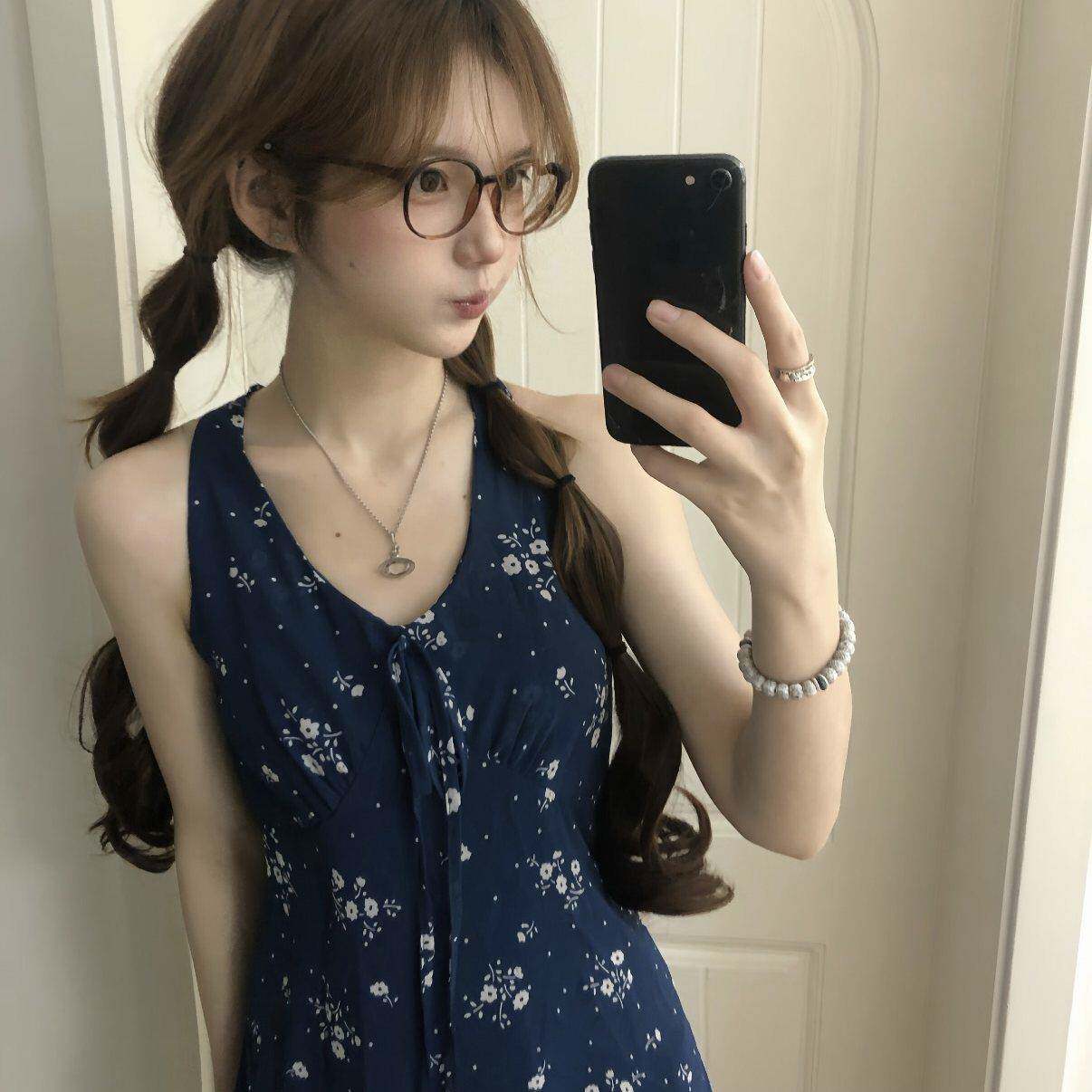美式复古碎花PLS袖衣V款领吊带连裙女夏季新别致挂脖收无腰显瘦短