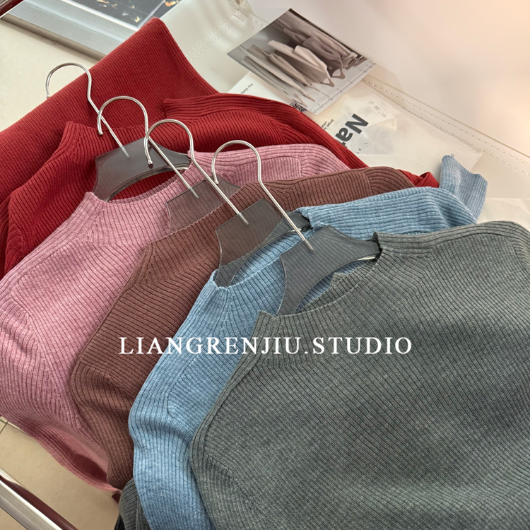 纯色半高领针织百搭打底衫