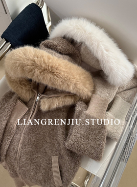 蓬松大毛领。秋冬新款。圈圈毛线。厚实拉链针织外套B3