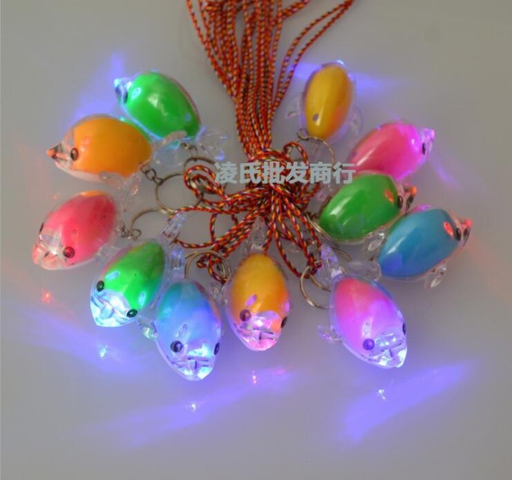 婴儿晚上闪光新款便宜手电筒玩具小灯泡吊坠儿童闪灯发光2019夜间|ruв категории игрушка/коляска/головоломка/блоки/модель, электронный/сила/надувной/хитрые игрушки, светящиеся игрушки - от Buy2taobao.com для оказания профессиональной услуги покупки агента Taobao