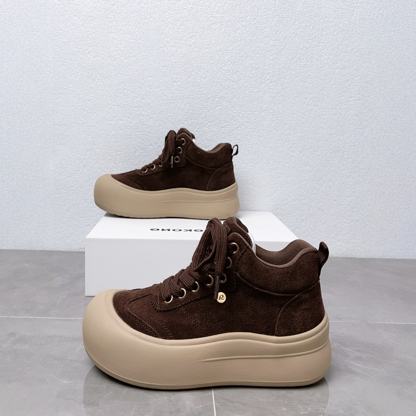 磨砂牛皮高帮女鞋2026年秋季新款丑萌大头鞋百搭厚底美拉德休闲鞋,女鞋,时尚休闲鞋,淘宝优惠券,粉丝福利购,淘宝优惠卷