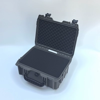 12-дюймовая серо-зеленая клетчатая губка.