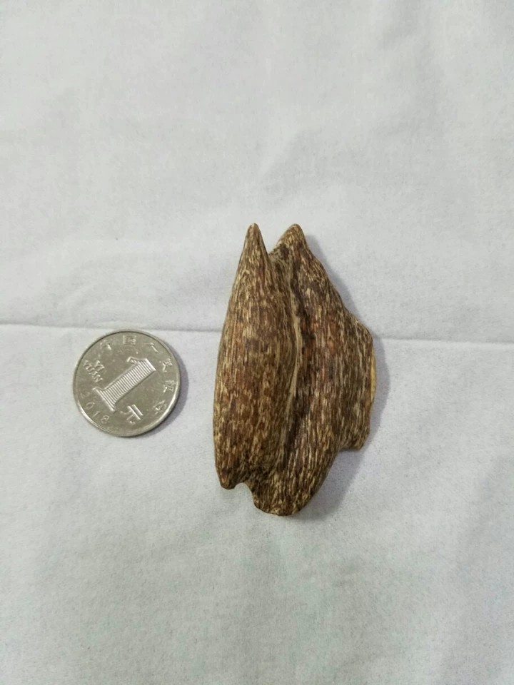 香薰海南沉香树心虫眼沉香吊坠