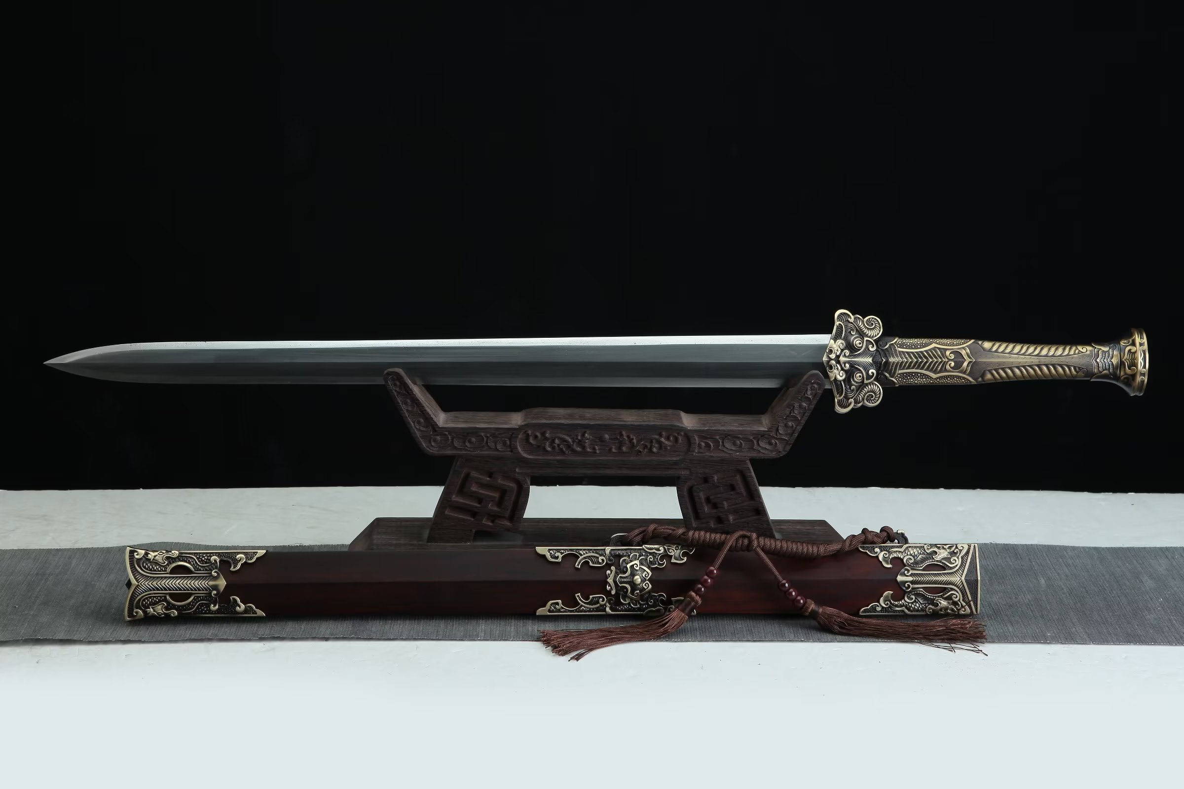 完胜将军剑长款八面宝剑古刀剑金属龙泉市刀具防身冷兵器未开刃