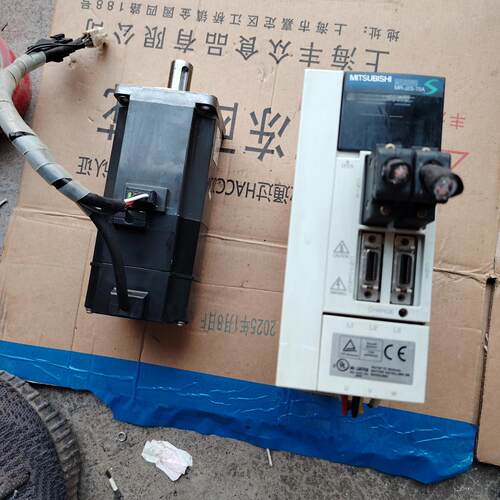 MR-J2S-70A HC-KFS73B 伺服电机驱动套装 750W 功能包好议价维修