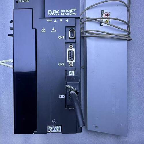 SD20-E552T3M3 欧瑞5.5KW伺服驱动 带刹车电阻议价维修