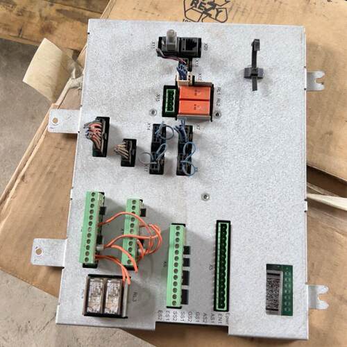 DSQC643 3HAC024488-001 ABB机器人工业工控控制模块议价维修