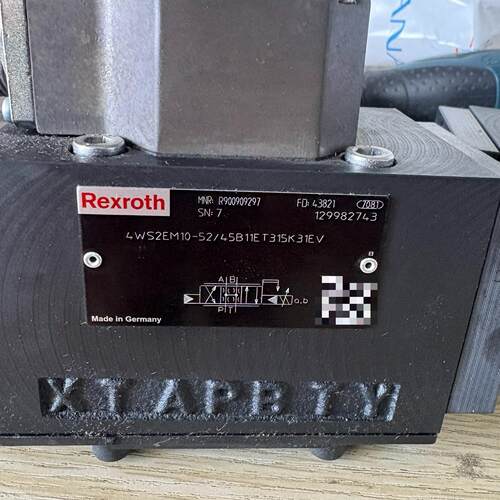 R900909297 4WS2EM10-52/45B11ET315K31EV 力士乐伺服阀议价维修