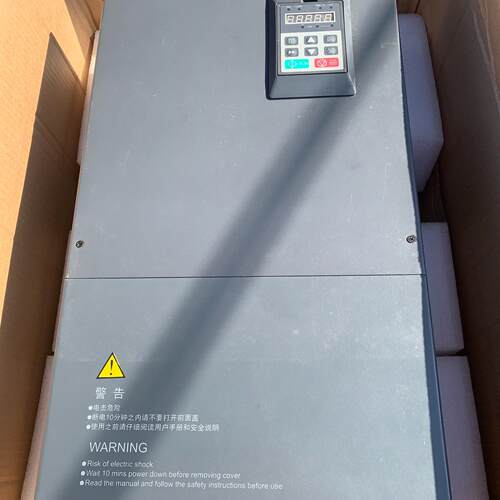 DLB2-0045T4G 东菱变频器 45KW 工业控制调速设备议价维修