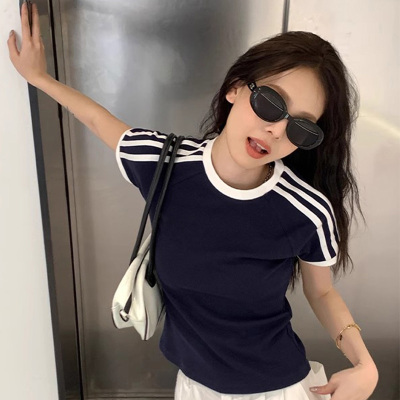 彪码爆款藏蓝色2025夏新款女条纹修身显瘦t恤短款正肩纯棉短袖潮
