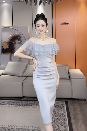 【小茵家】夏季新款一字领气质时尚性感收腰包臀连衣裙女神感