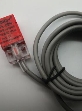 原装正品方形接近开关PL-08N 金属感应传感器 NPN三线常开12V 24V