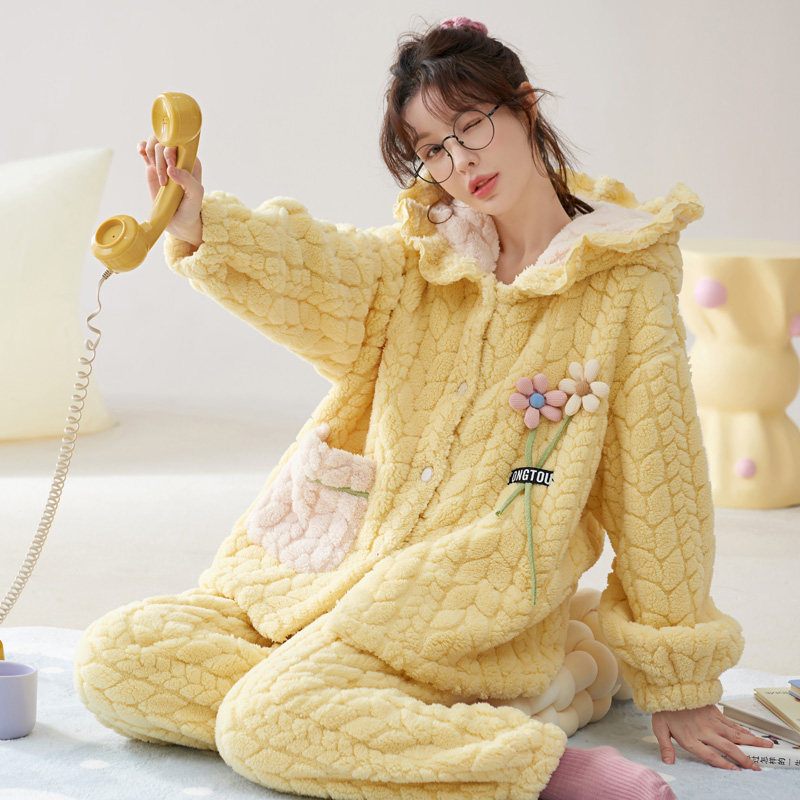 睡衣女冬珊瑚绒韩版大码可爱秋冬款加厚法兰绒女士家居服冬季套装