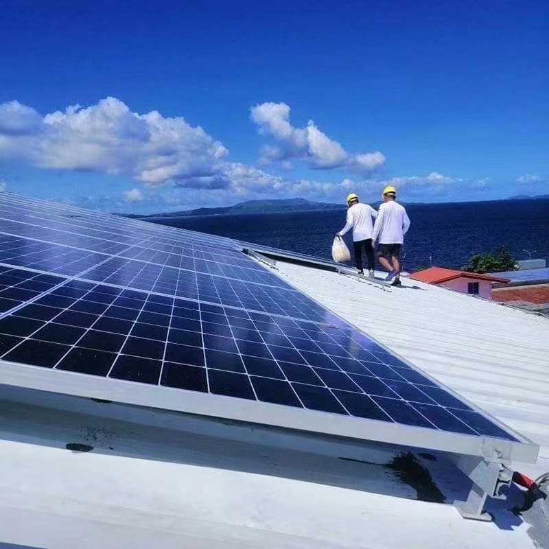 新款直销太阳能光伏组件   N型片单晶硅太阳能板550W8