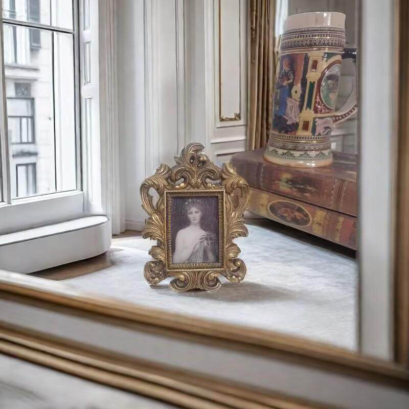 新款直销跨境 欧美复古树脂相框生产 经典雕花高颜值家居客厅摆台