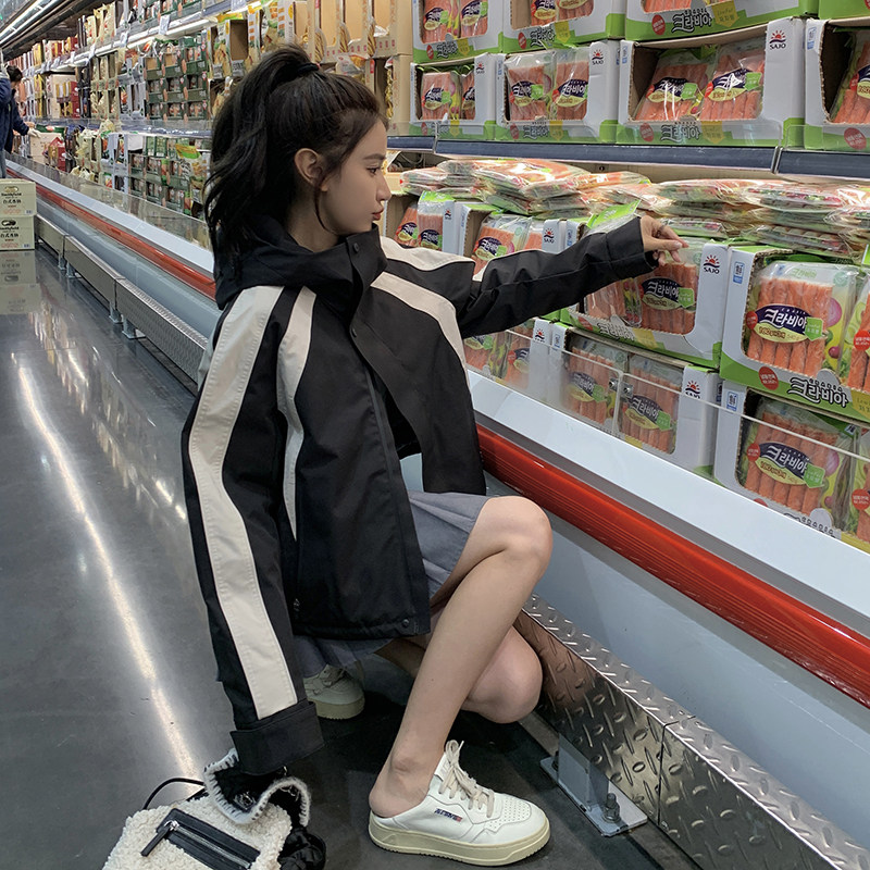 现货90白鸭绒2024冬黑白撞色冲锋衣羽绒服ZB237-8816-P265-K399,女装羽绒服,浙宝237