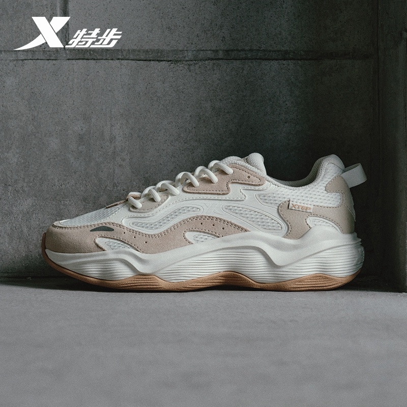 特步男鞋游牧运动鞋男2024新款网面透气休闲鞋女鞋轻便情侣老爹鞋