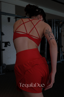 TD明亮正红色美背设计高强度健身运动内衣速干防走光休闲健身短裤