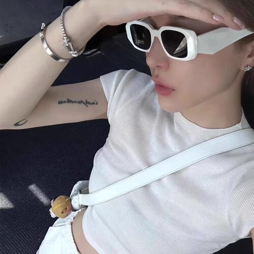 韩系复古方框防紫外线墨镜女