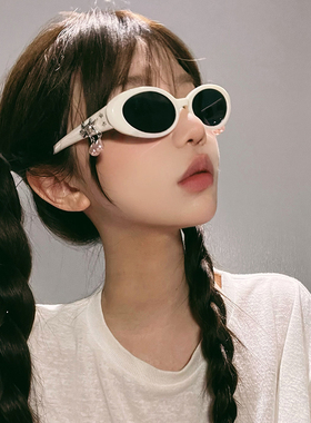 复古白色猫眼gm墨镜女方圆脸显瘦珍珠吊坠可换配饰Jennie太阳眼镜
