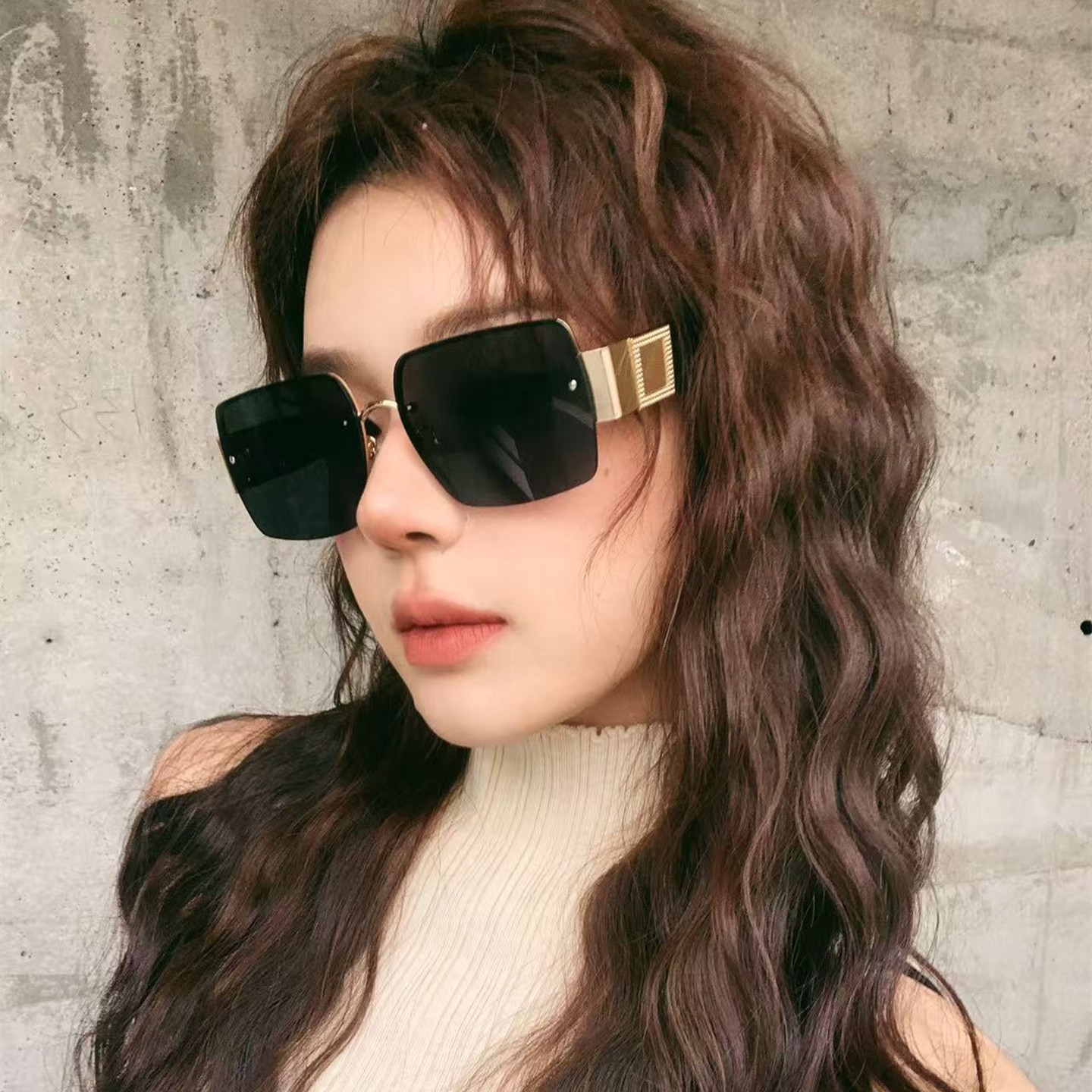 2025新款方形大框时尚防晒墨镜