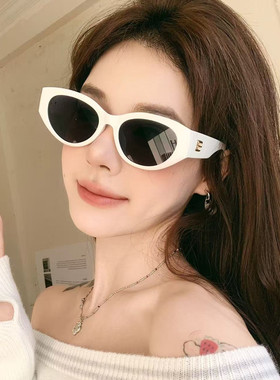 新款椭圆白色粗框墨镜女高级感时尚凹造型大脸显脸小防紫外线眼镜