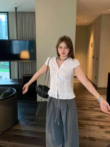 宅宅athome//恋恋笔记 V领蕾丝花边系带短袖衬衫减龄显瘦收腰上衣