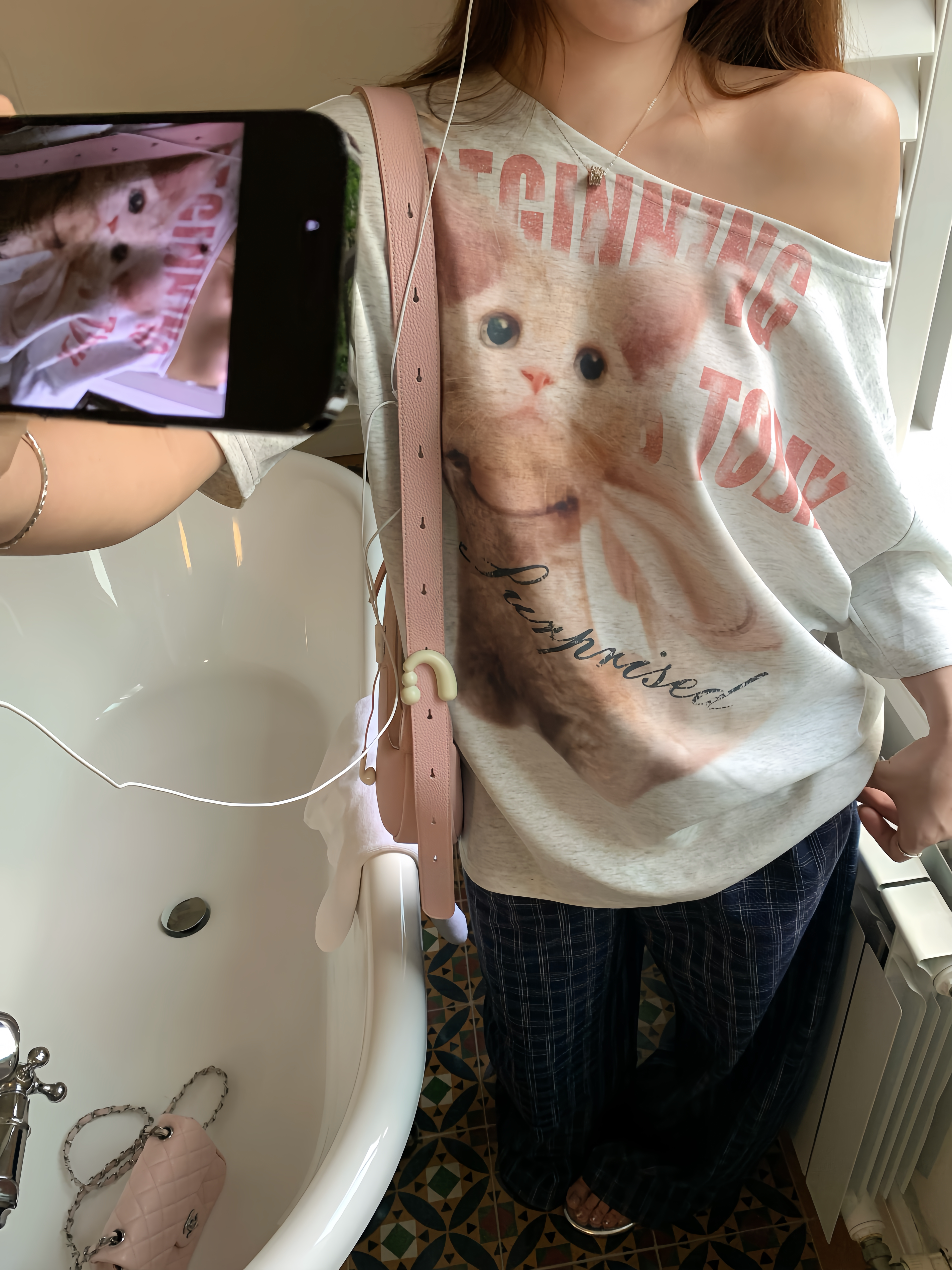 宅宅Athome//公主喵斜肩猫咪印花短袖T恤宽松显瘦休闲夏季上衣