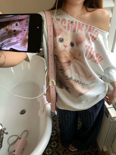 宅宅Athome//公主喵 斜肩猫咪印花短袖T恤宽松显瘦休闲夏季上衣