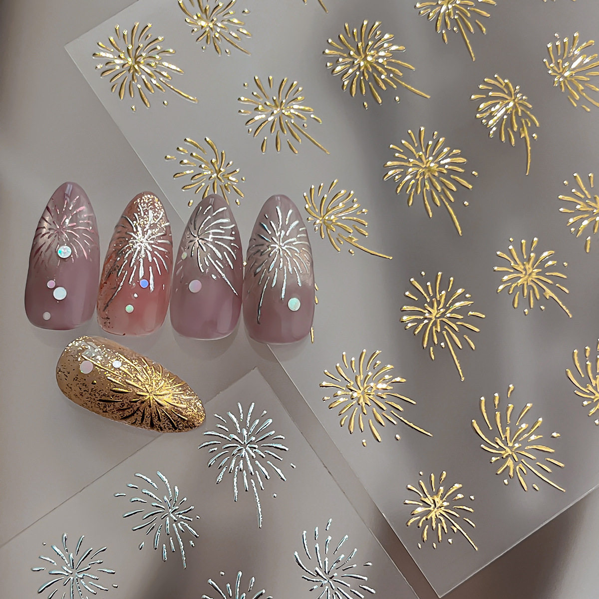 新年美甲贴纸烫金烟花贴纸美甲金属感新年百搭贴纸饰品手机壳贴纸,彩妆/香水/美妆工具,指甲装饰,淘宝优惠券,粉丝福利购,淘宝优惠卷