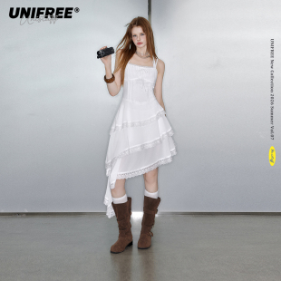 UNIFREE白色挂脖吊带裙夏季新款蕾丝拼接不规则收腰蛋糕裙连衣裙