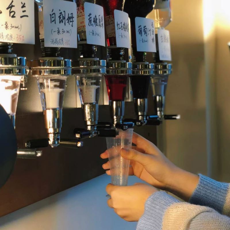 壁挂式倒酒架倒酒器酒头洋酒威士忌分酒器食品级量取基酒调酒工具