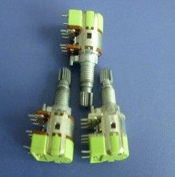 12型R125G电位器 A50K B50K 双联带开关 音量开关电位器 15MM花轴