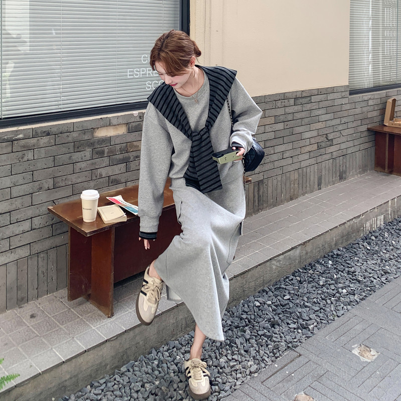 秋时尚新款女装韩系休闲圆领披肩拼接圆领长袖卫衣修身A字裙套装