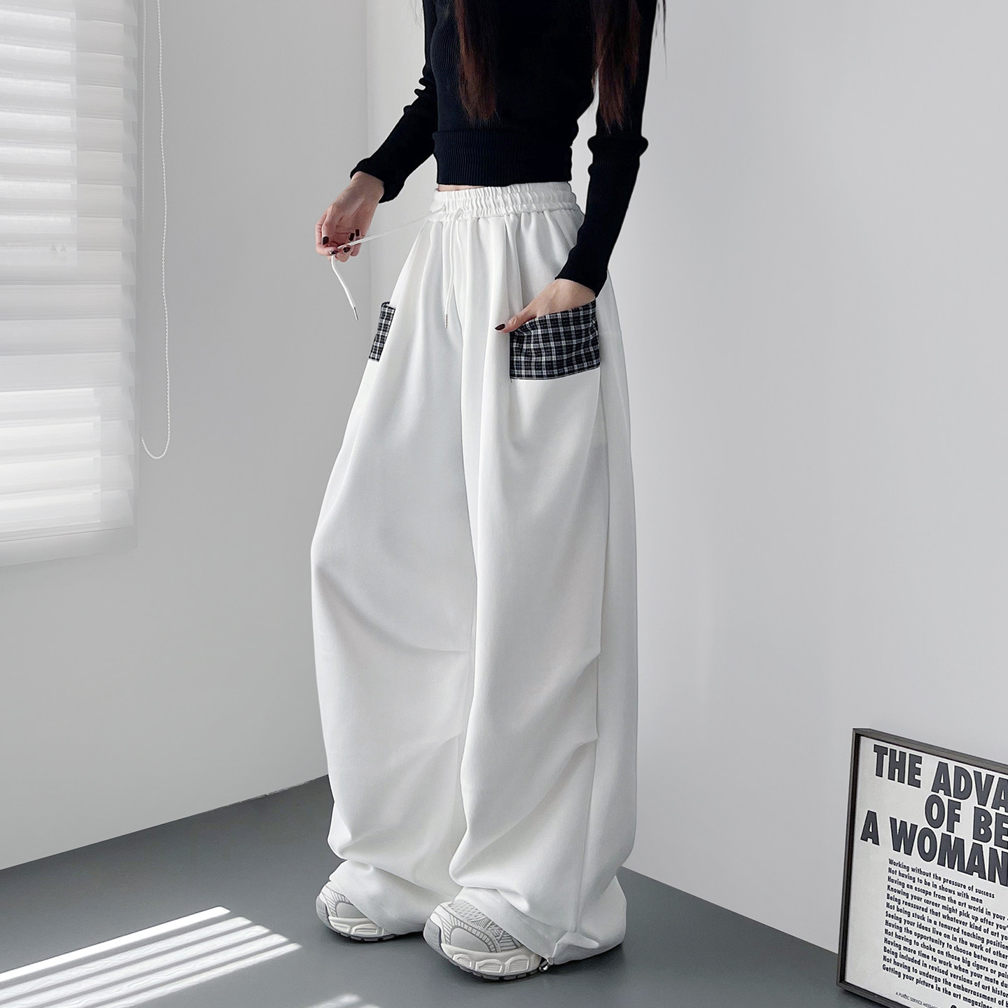 白色奶芙拼接格子运动裤女2026春季新款大码胖mm街头跳舞阔腿卫裤,女装/女士精品,大码裤装,淘宝优惠券,粉丝福利购,淘宝优惠卷