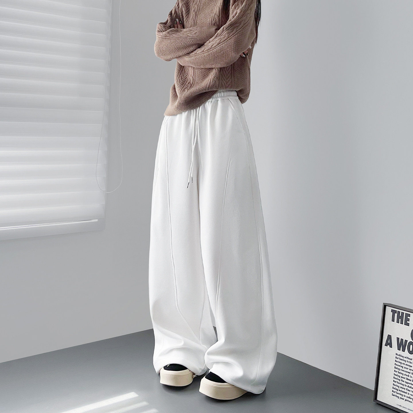 2025冬季流行爆款加绒保暖阔腿裤女大码胖mm宽松显瘦修身运动卫裤,女装/女士精品,大码裤装,淘宝优惠券,粉丝福利购,淘宝优惠卷