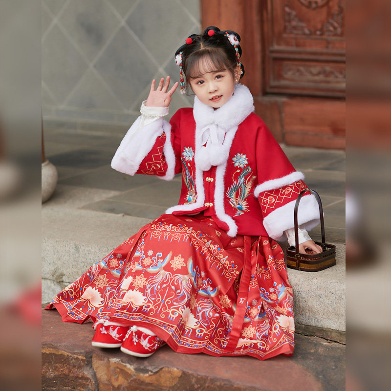 明制汉服女2024新款冬季龙年儿童拜年服马面裙亲子古装中国风唐装