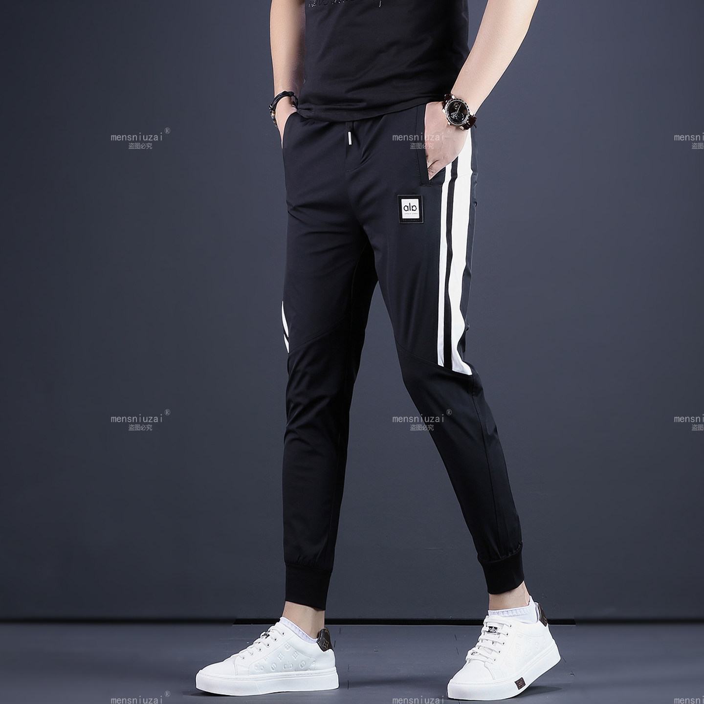 运动风男士黑色束脚休闲裤侧边条纹九分裤潮流百搭男款冰丝卫裤