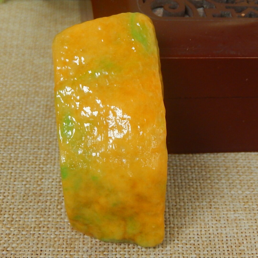 缅甸A货翡翠原石明料玉石毛料老坑大马坎黄加绿料子边角料挂件V14